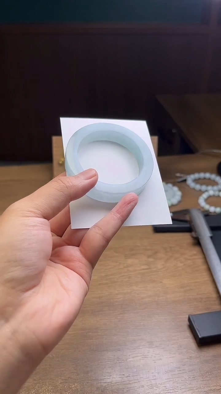 未镶嵌手镯定制翡翠定制