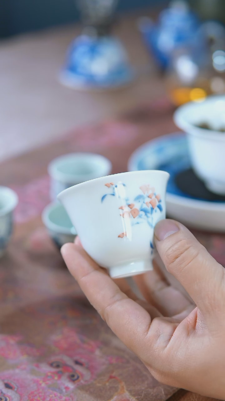 当代薄胎花卉主人杯