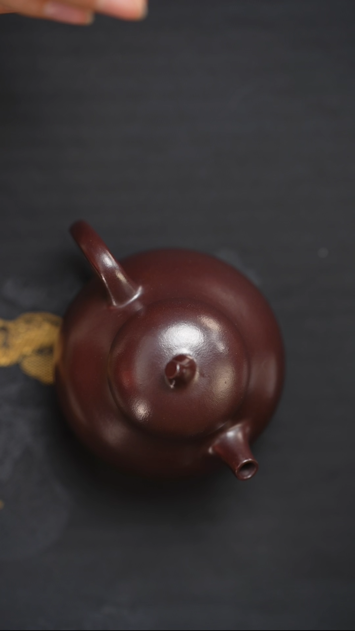 【闪购商品】紫砂茶壶石黄光素茄瓜155cc