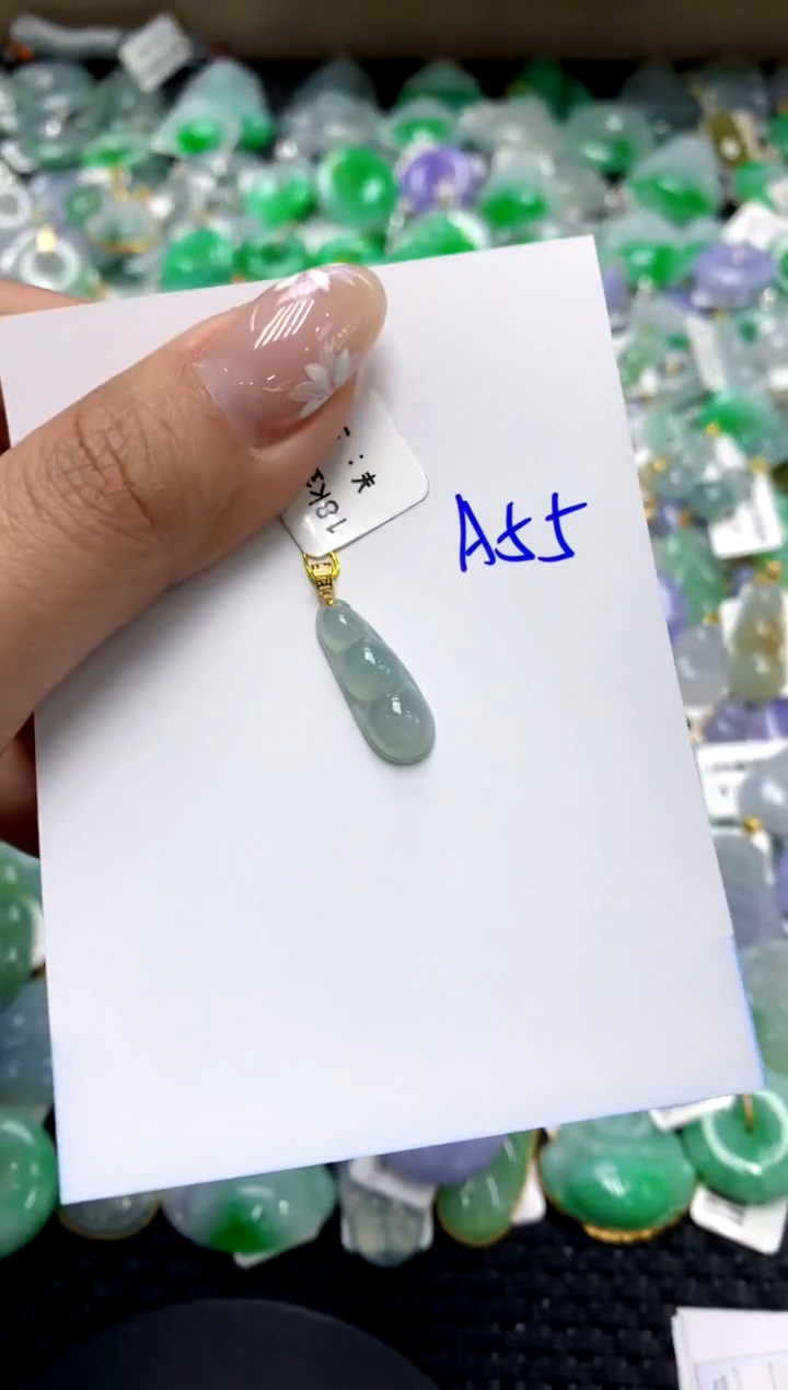 【闪购商品】翡翠颈饰18K金镶嵌1111111111111111