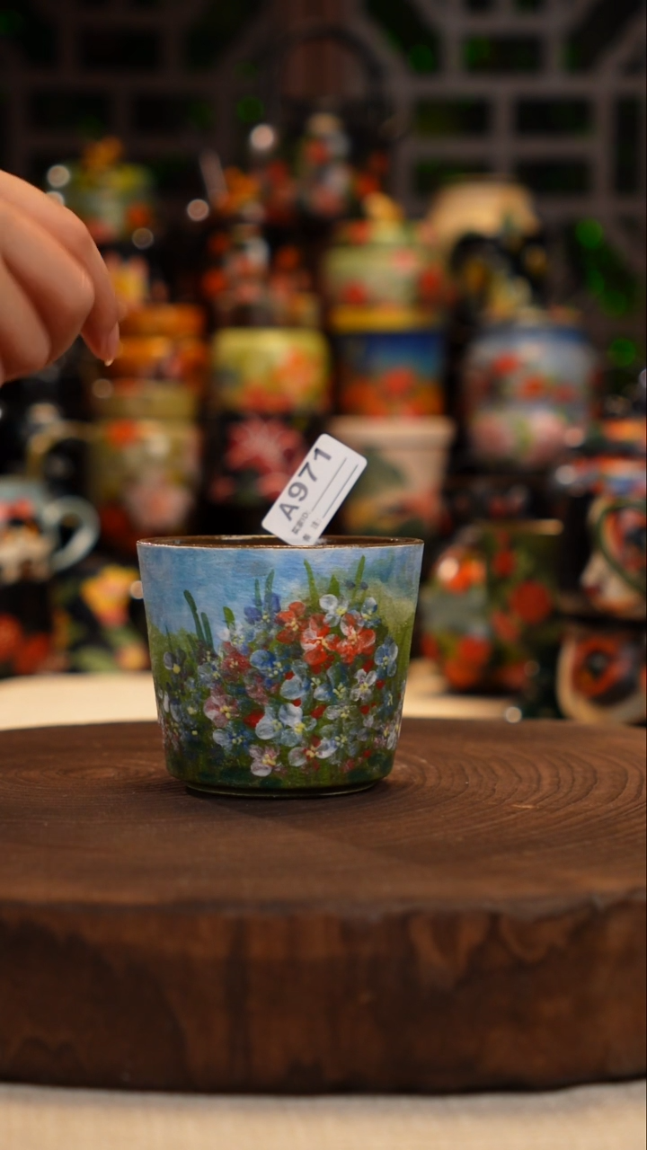 油画   手绘釉下彩杯子971