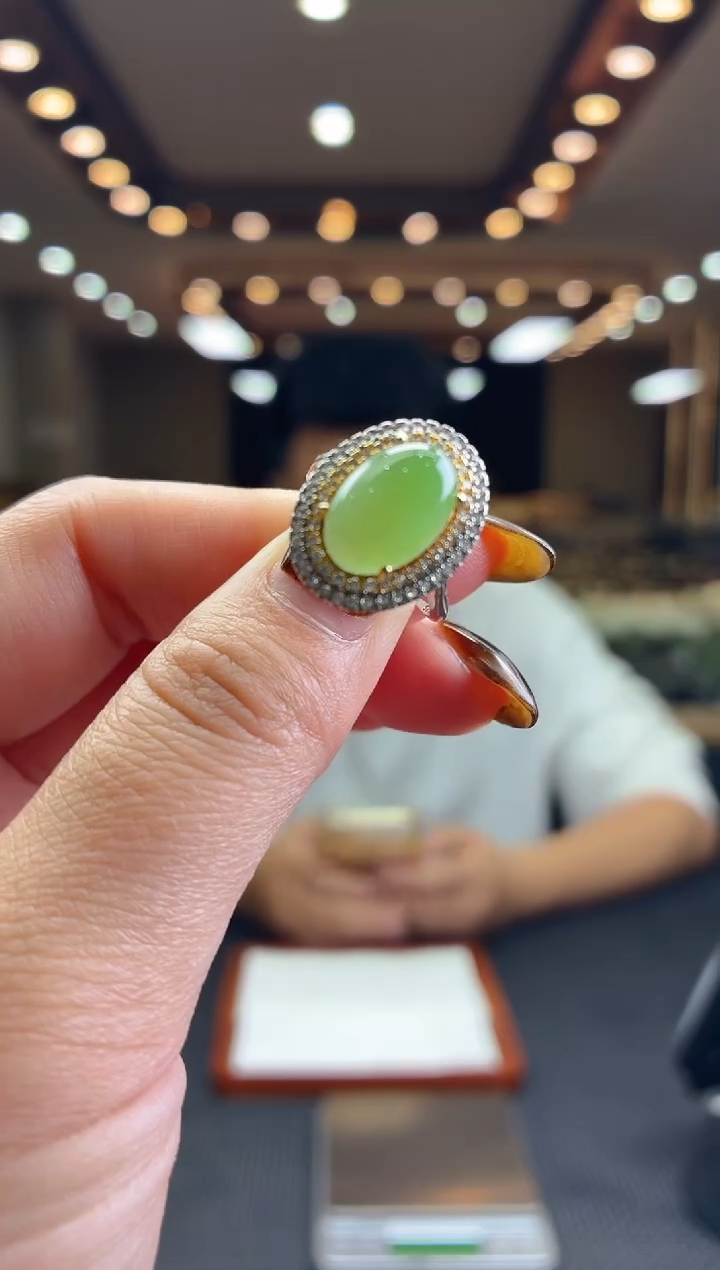 颈饰未镶嵌和田玉天然和田玉（拍一发一)