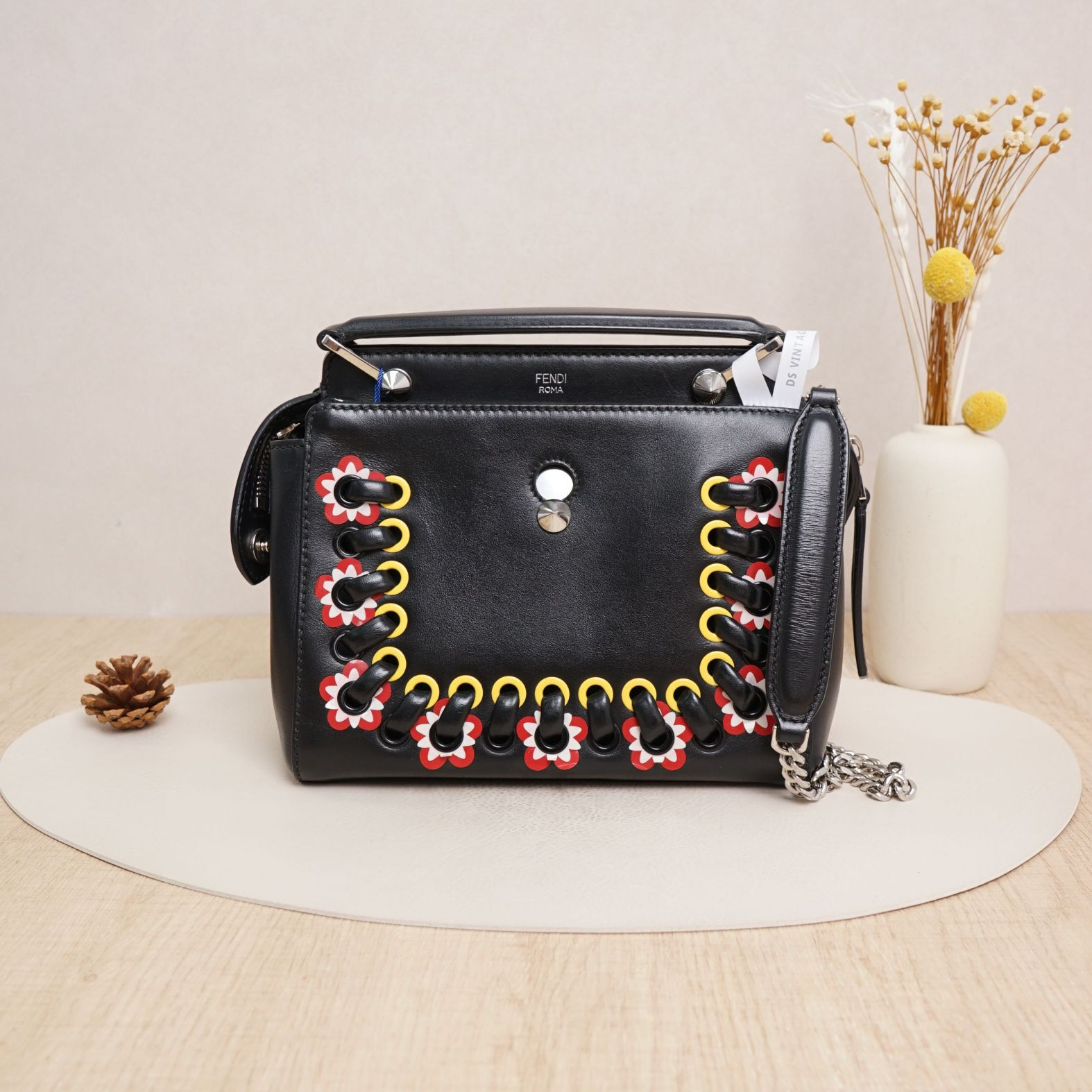 95新 FENDI/芬迪 芬迪编织单肩包小号黑银牛皮/DS038385