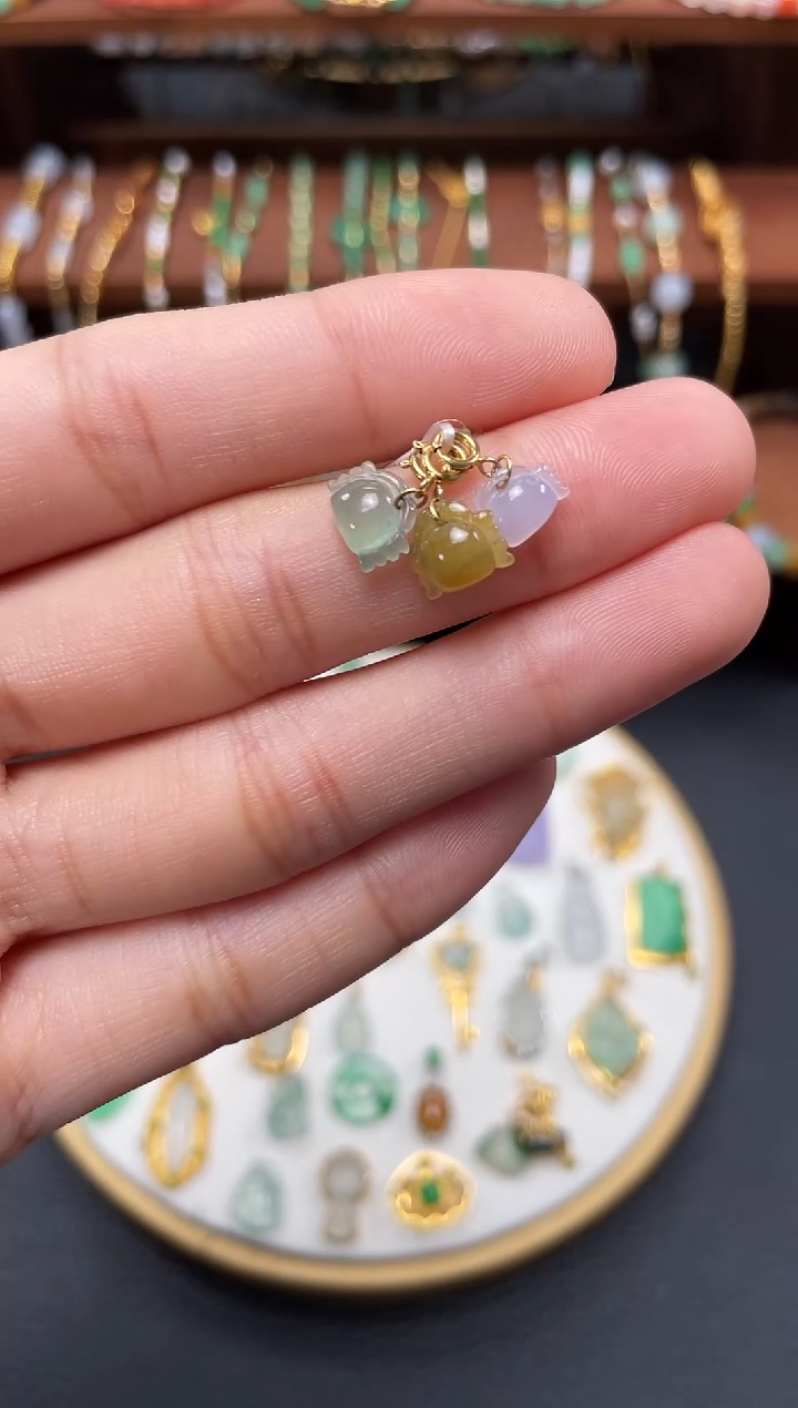 【闪购商品】翡翠吊坠(不含链)18K金镶嵌3个   JK268