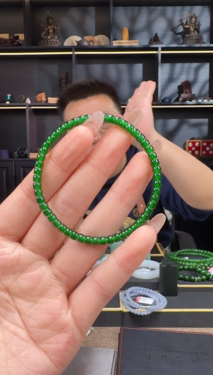 【闪购商品】翡翠手链未镶嵌4mm极致手串