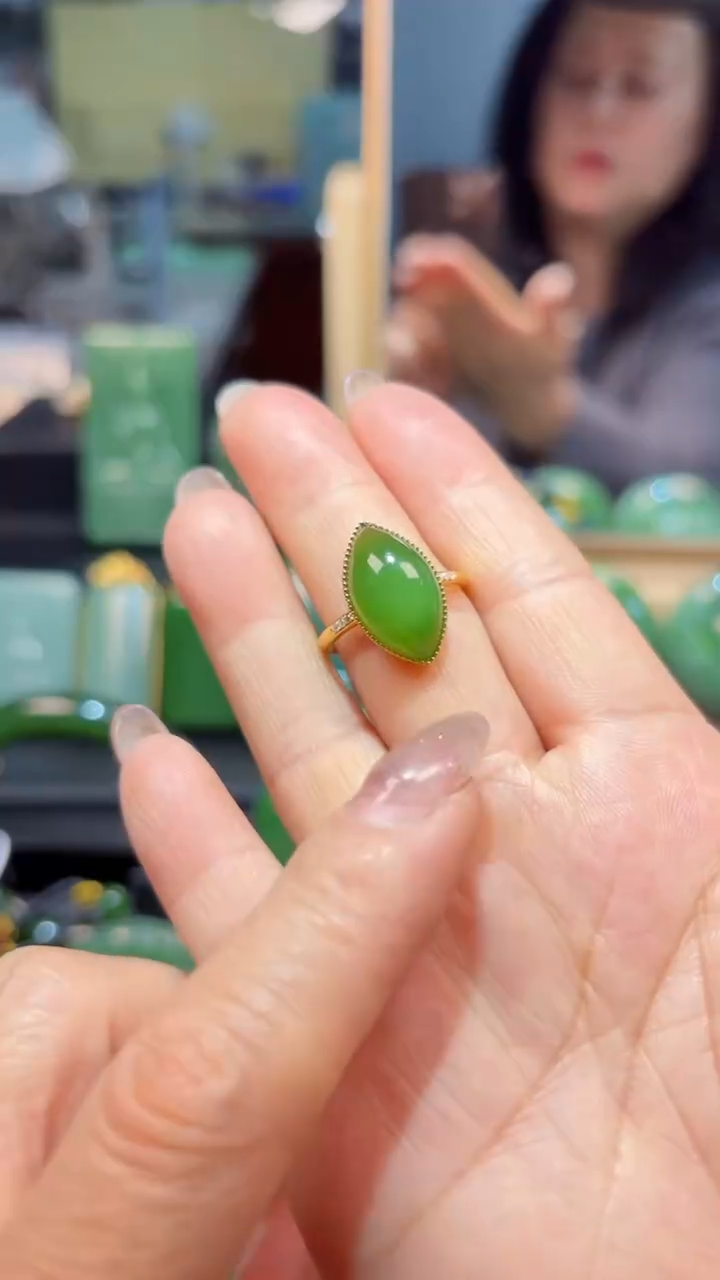 和田玉（碧玉）18K金镶嵌戒指1