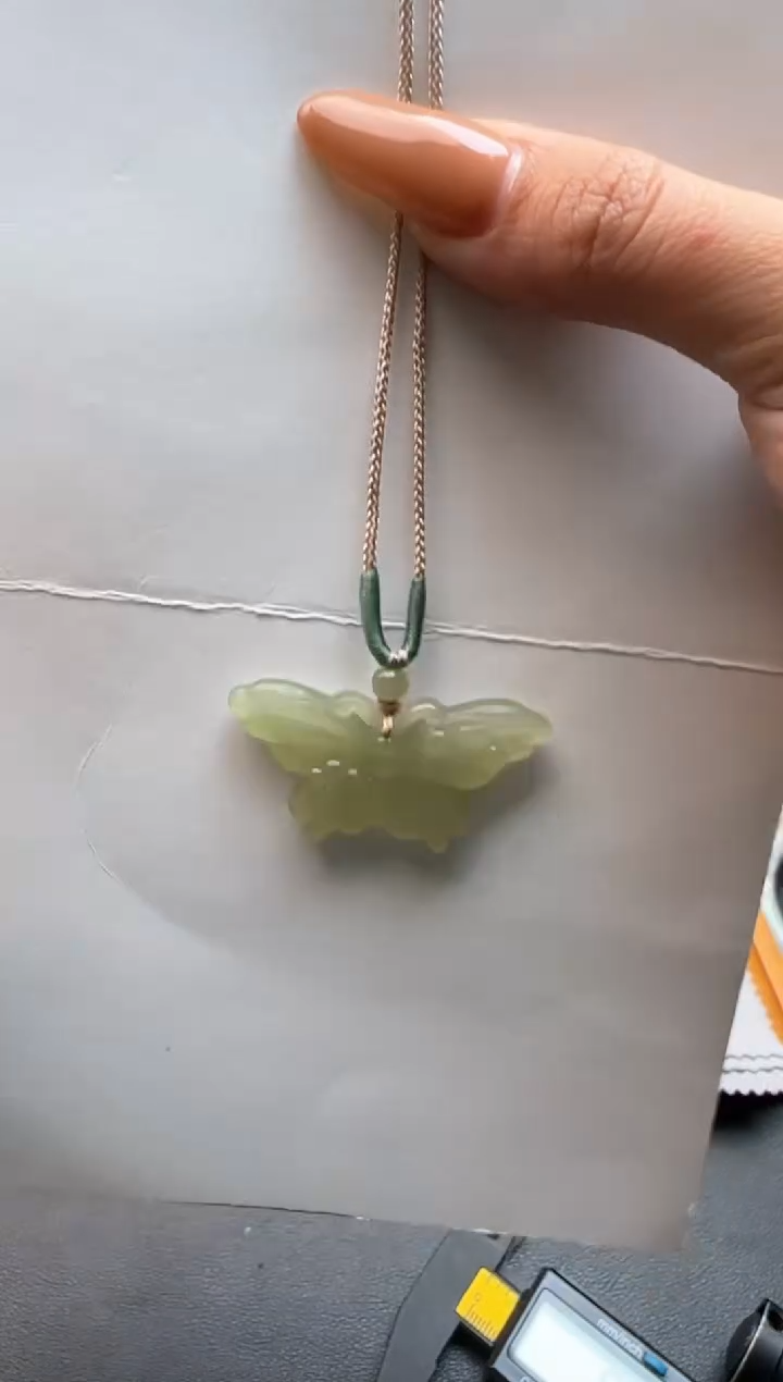 【闪购商品】和田玉颈饰未镶嵌蝴蝶