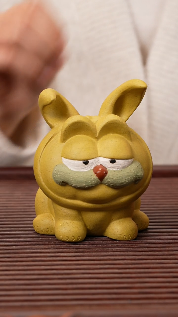 【闪购商品】紫砂茶宠加菲兔兔