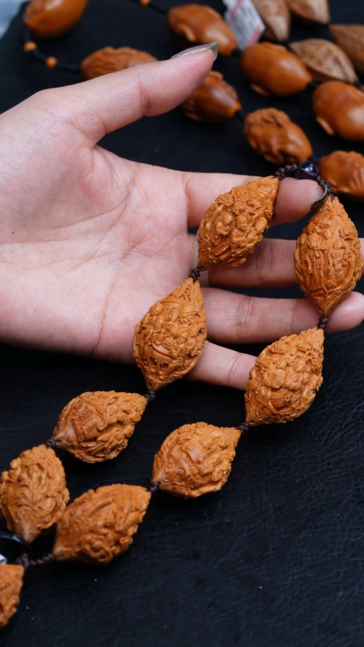 【闪购商品】橄榄核手串/手链25红镂梦