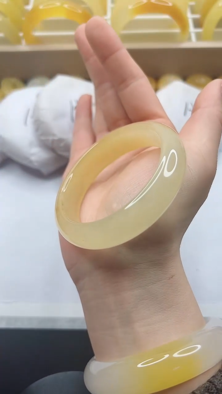 【闪购商品】石英质玉手镯未镶嵌359-54