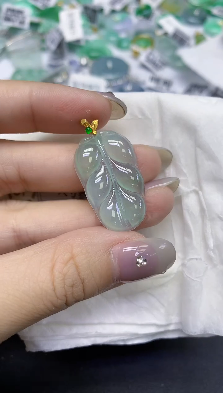 颈饰18K金镶嵌翡翠天然缅甸翡翠A货百元以上9元证书费自理