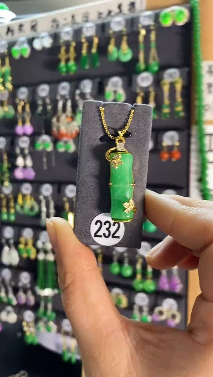【闪购商品】翡翠耳饰银S925镶嵌232...