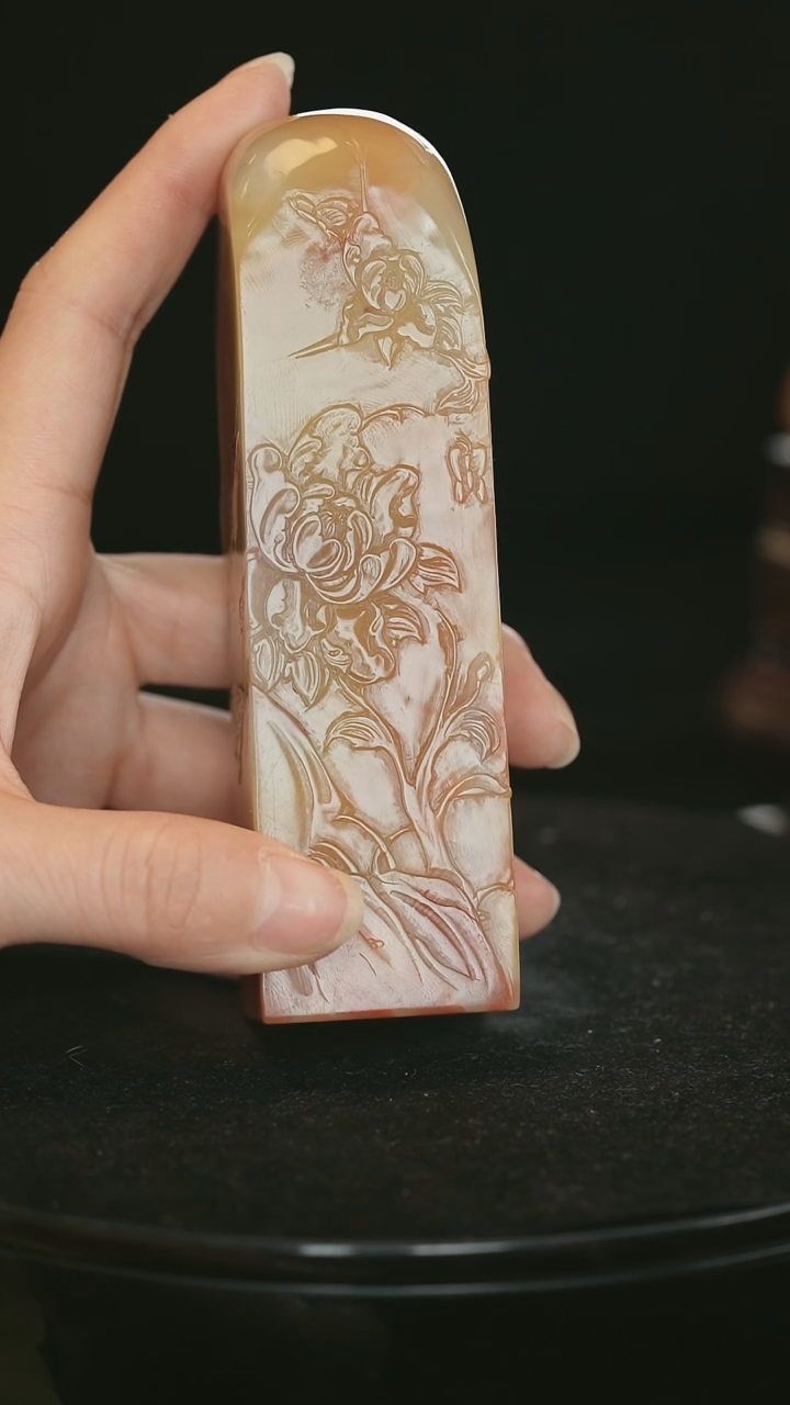 【闪购商品】寿山石三彩薄意雕牡丹花3.5*3.5*12