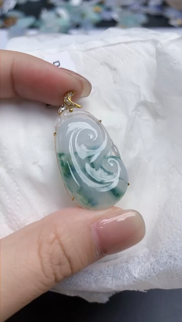 【闪购商品】翡翠颈饰18K金镶嵌天然缅甸翡翠A货