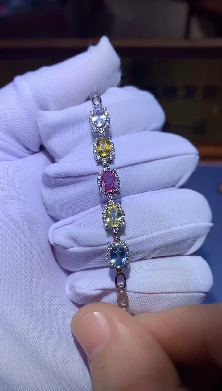 【闪购商品】蓝宝石手链银S925镶嵌........