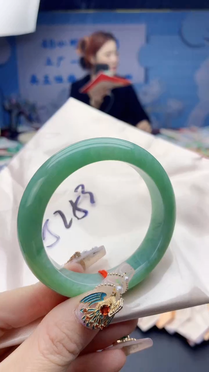 【闪购商品】翡翠手镯未镶嵌0515022499