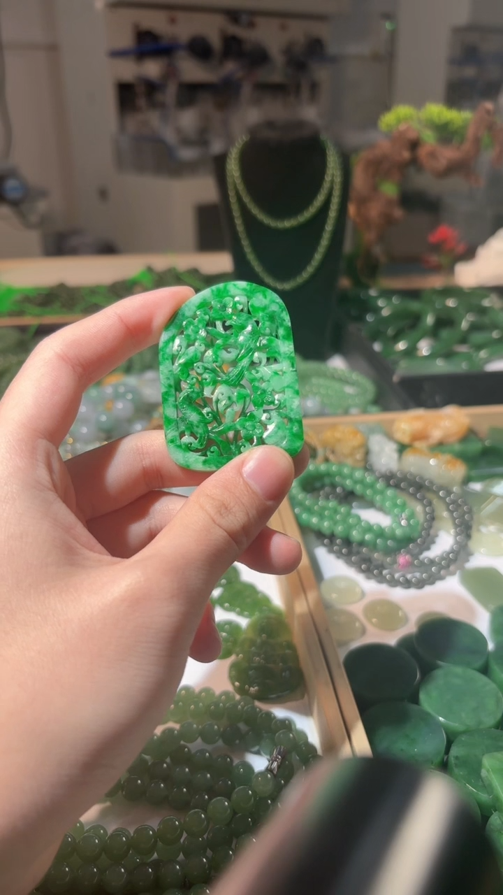 【闪购商品】翡翠颈饰未镶嵌双面花鸟雕 花青翡翠