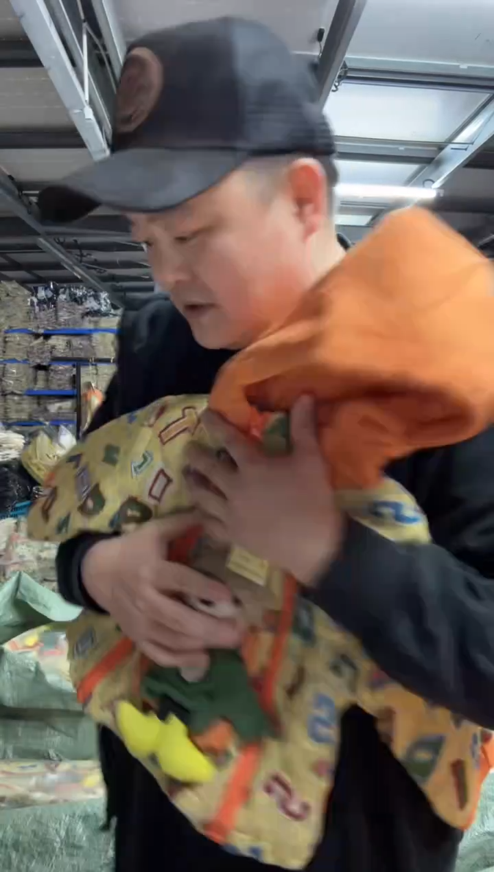 ?***爱女童外套033 100*2