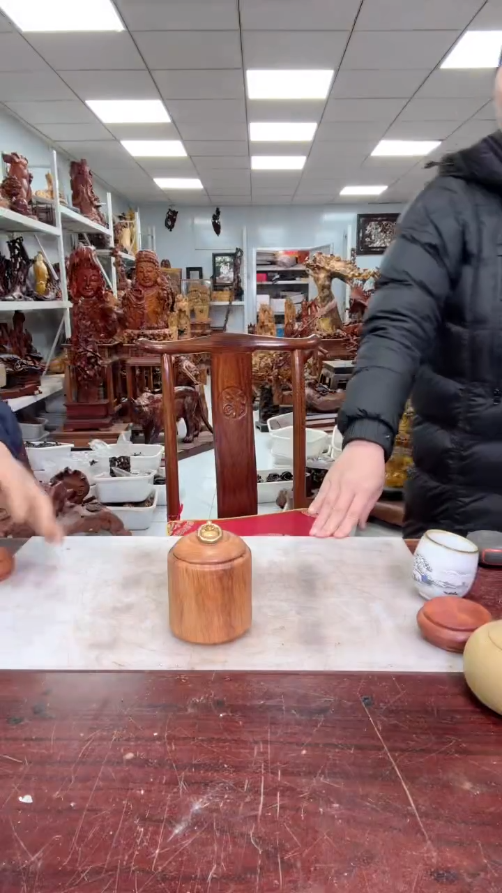 【闪购商品】花梨木类木雕工艺品88888888