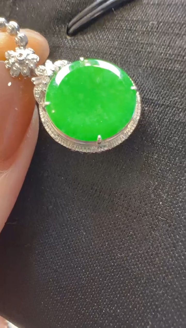 【闪购商品】翡翠18K金镶嵌吊坠(不含链)多样性团购发一件