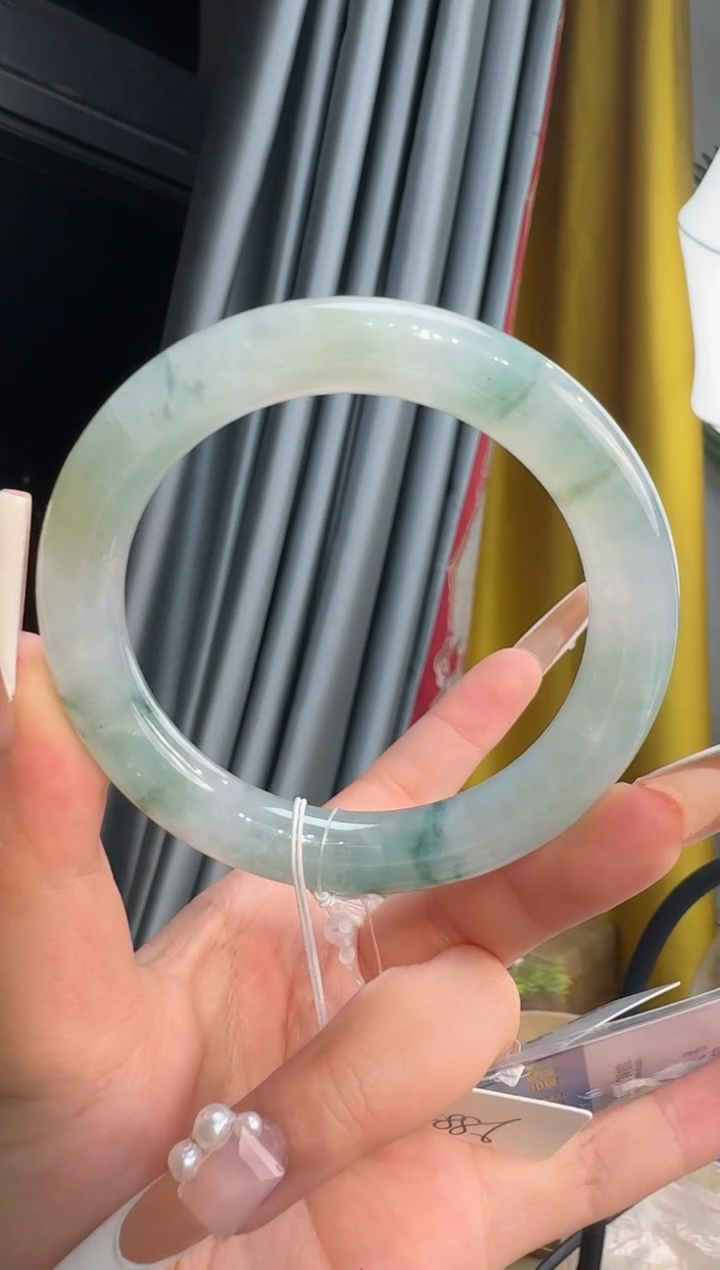 【闪购商品】翡翠手镯未镶嵌手镯