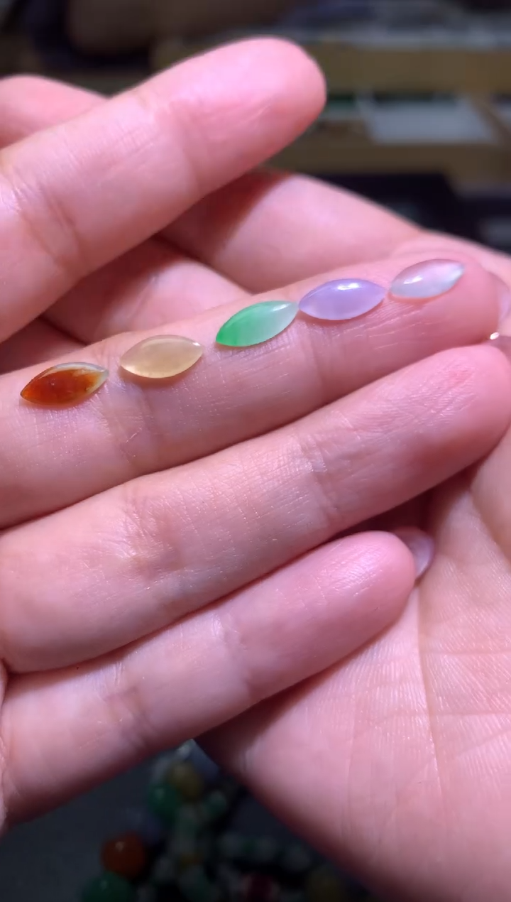 【闪购商品】定制翡翠未镶嵌毛货