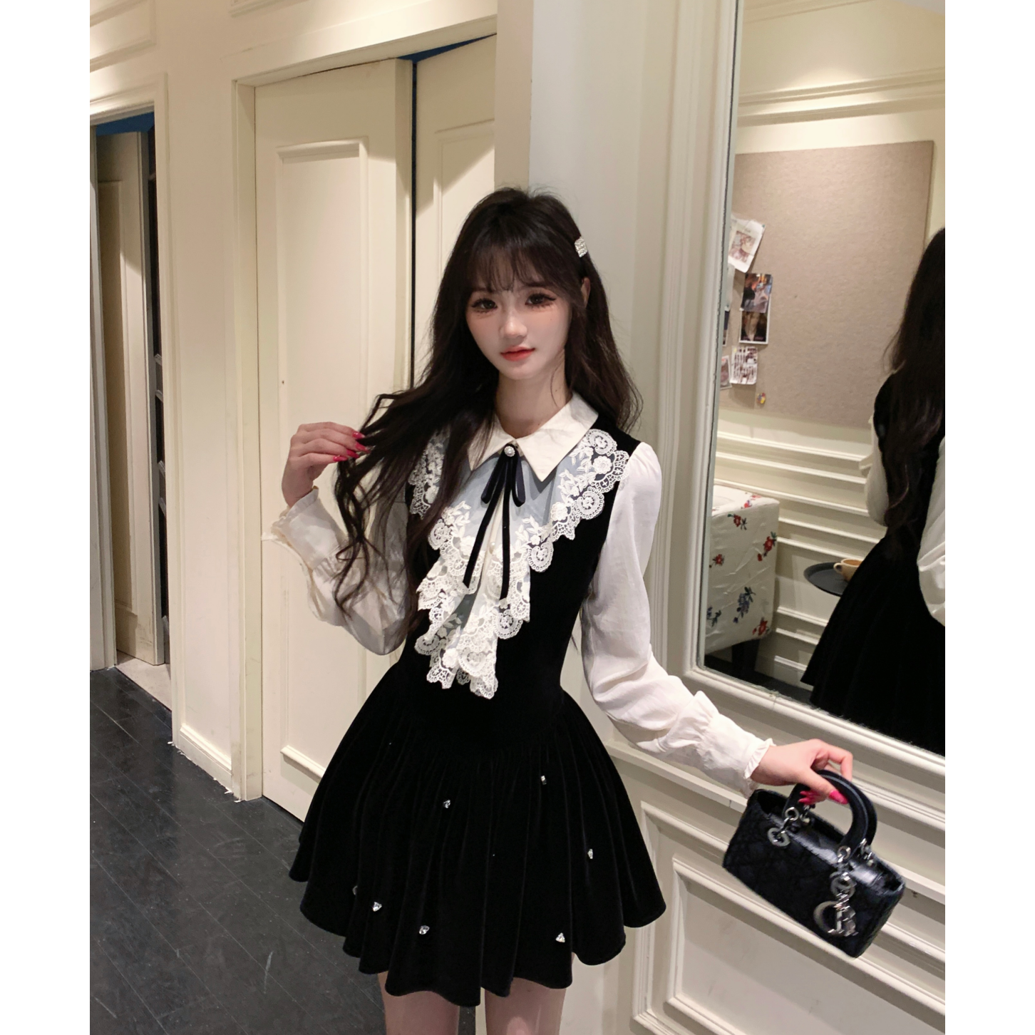 【蹦蹦】大码女装法式宫廷风连衣裙蕾丝领赫本千金丝绒小黑裙13966