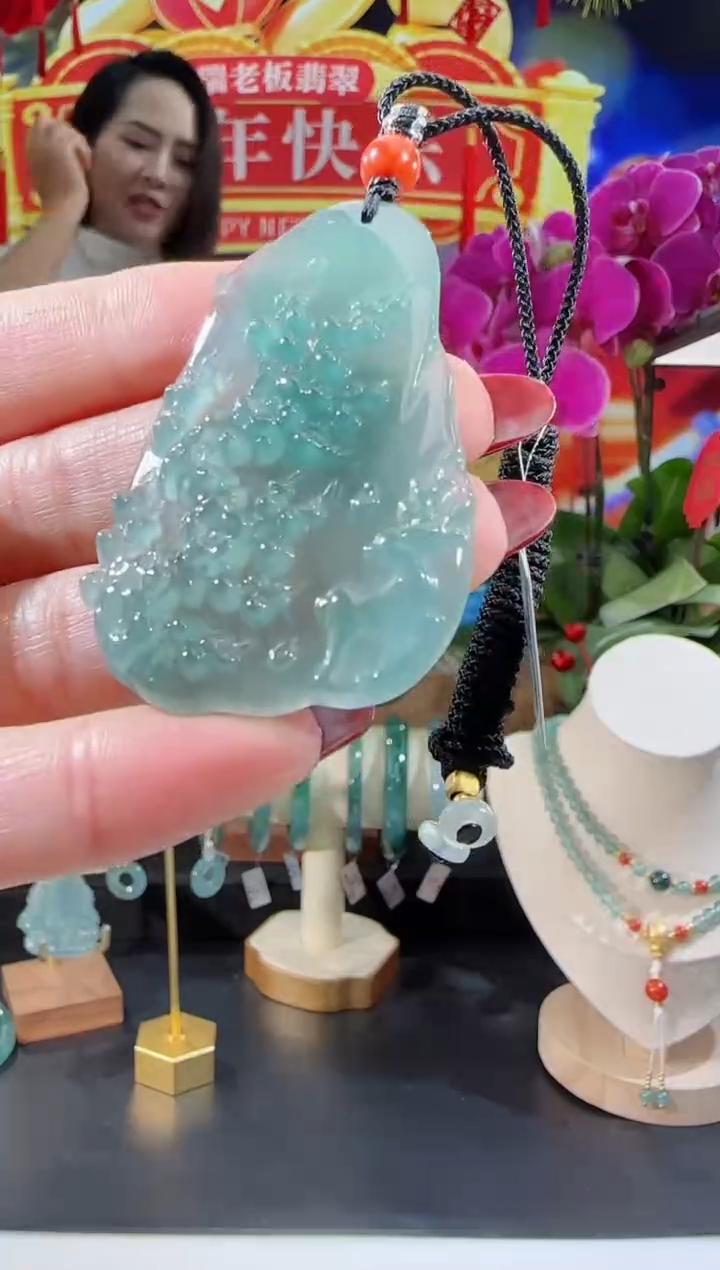 【闪购商品】翡翠吊坠(不含链)未镶嵌鹿牌多样性发一