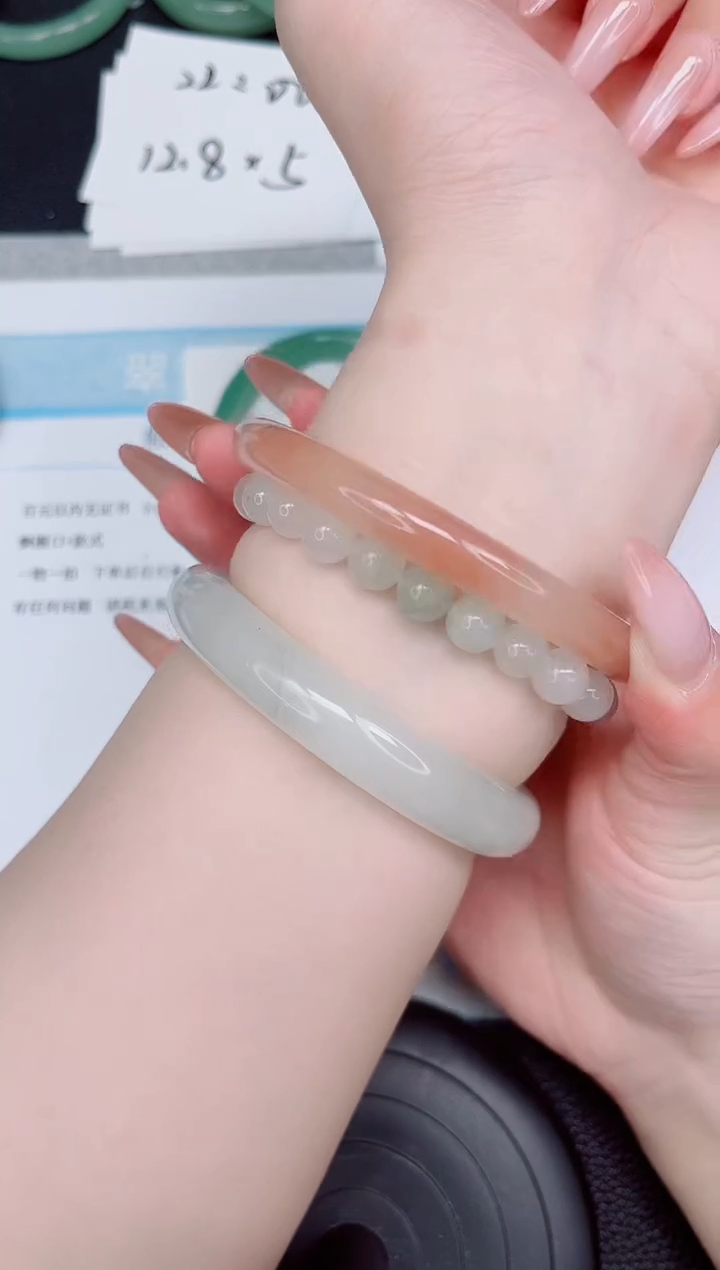 石英质玉手镯未镶嵌96-62