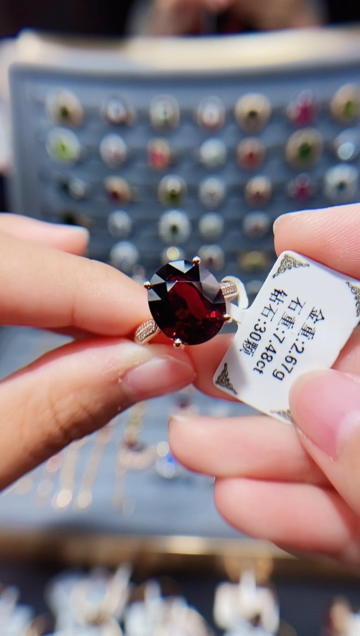 碧玺戒指18K金镶嵌7.48.