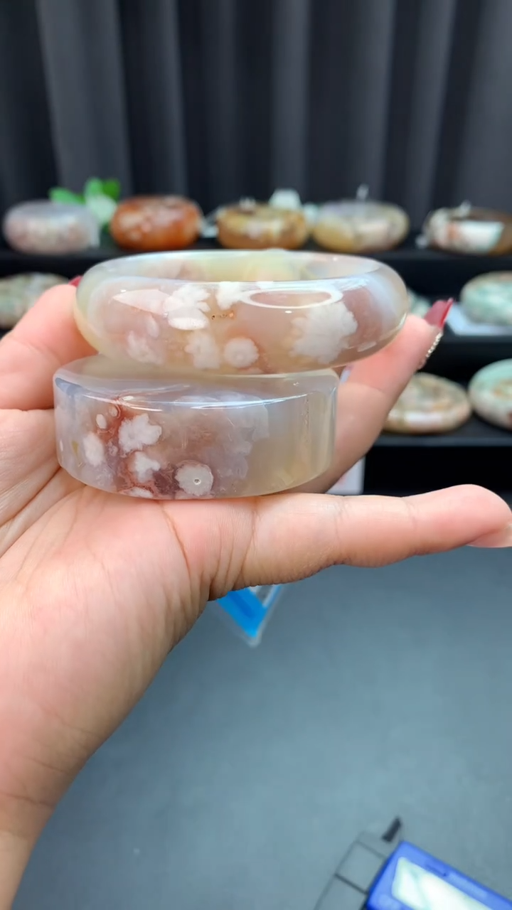 未镶嵌手镯石英质玉（60圈口）赠送镯心 