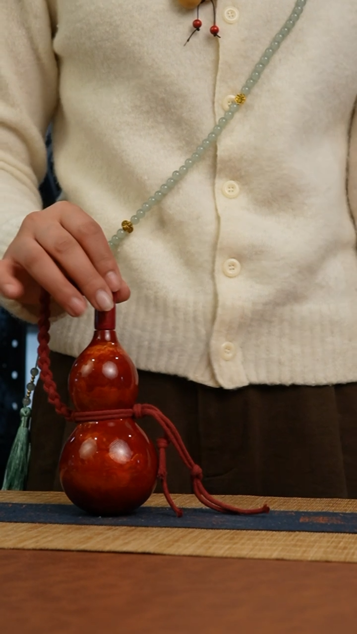 328号 天然热水酒葫芦 一物一拍（有瑕介意勿拍）