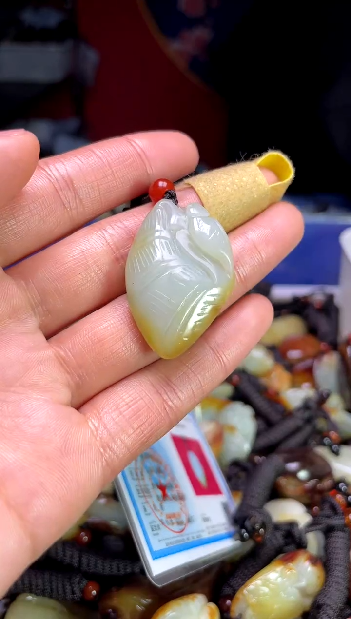 【闪购商品】和田玉颈饰未镶嵌1