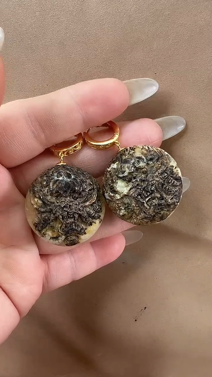 琥珀颈饰未镶嵌耳环