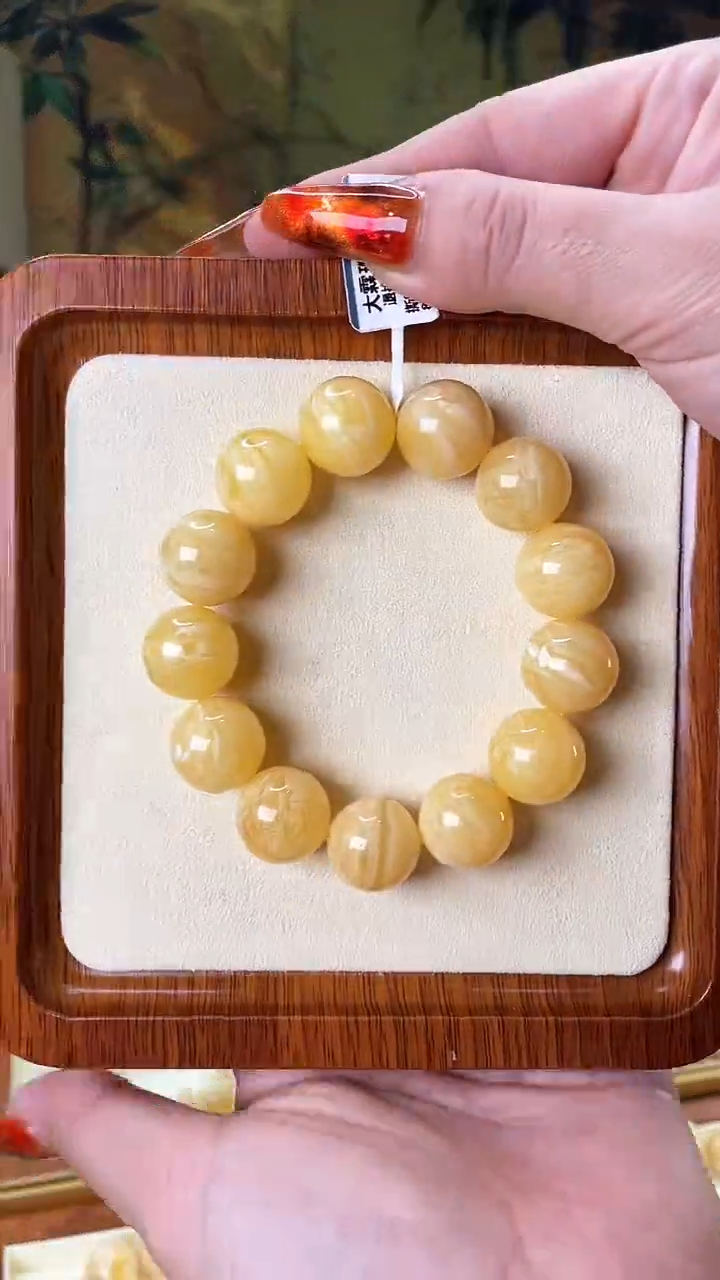 【闪购商品】蜜蜡裸石未镶嵌手串
