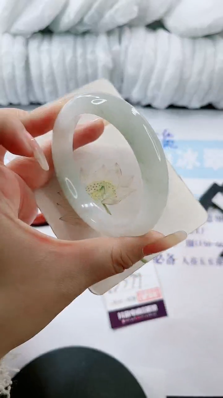 【闪购商品】石英质玉手镯未镶嵌多样性发货S599