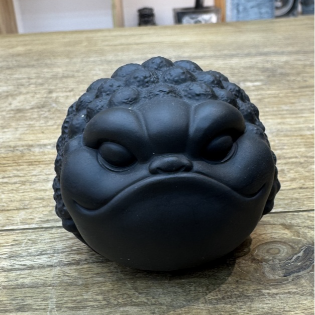 富平黑青石手工雕刻三足金蟾招财蟾蜍小茶宠桌面摆件办公室家居