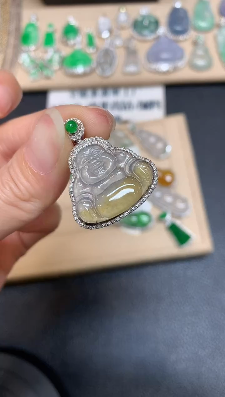 【闪购商品】翡翠颈饰18K金镶嵌佛公【无服务费