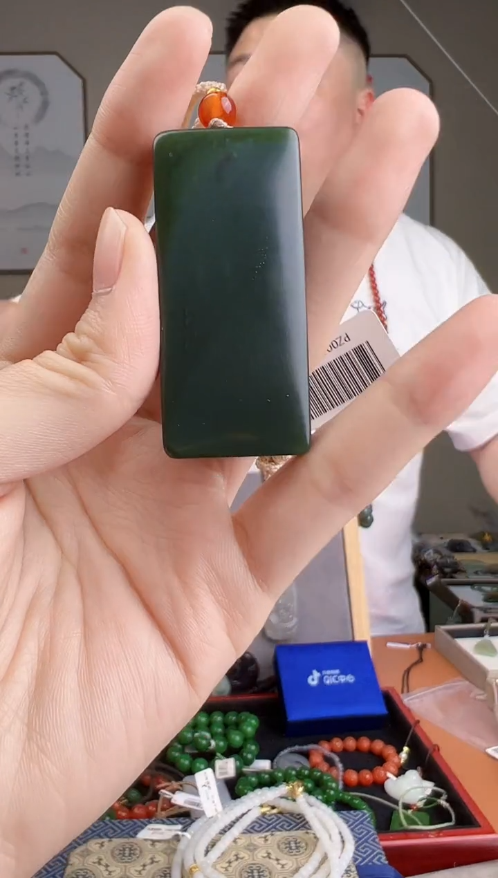 颈饰未镶嵌和田玉多样性发货 拍一单发一个
