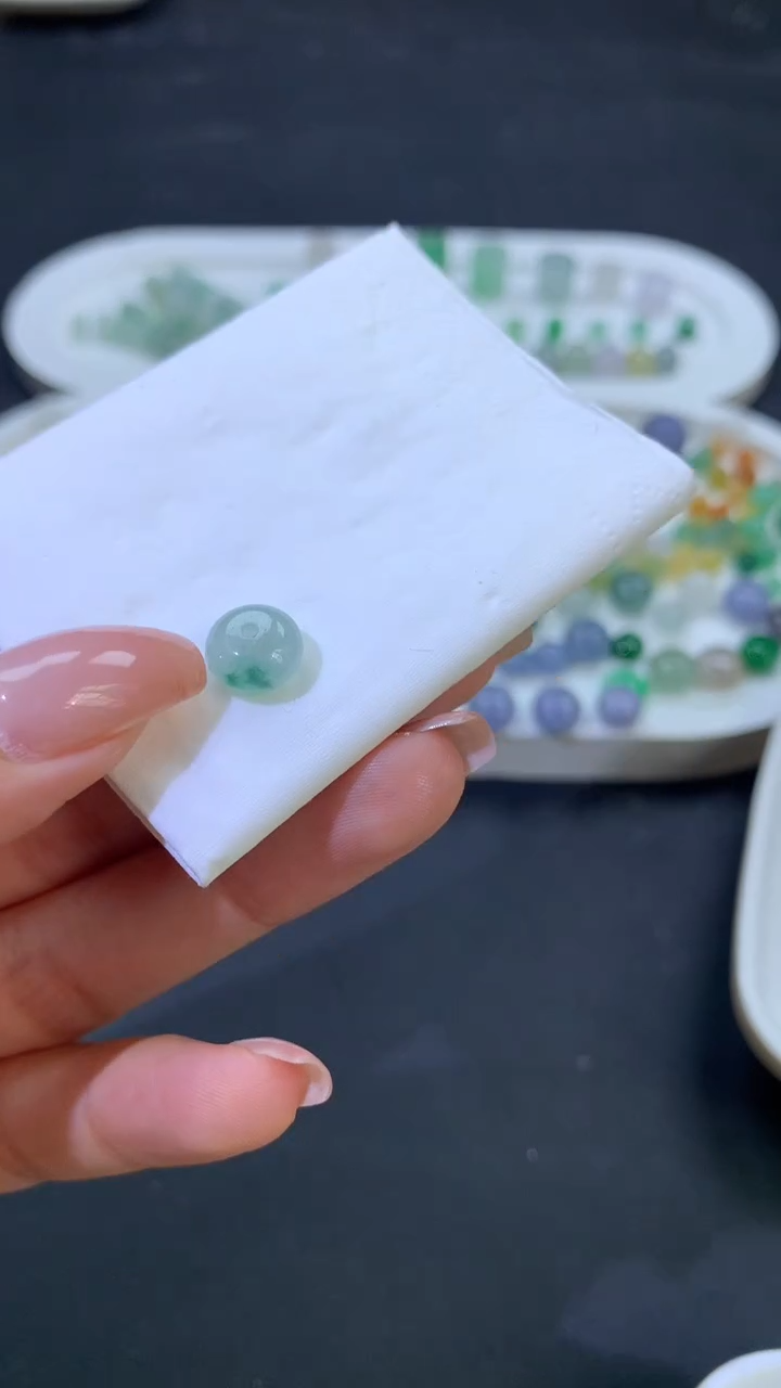 【闪购商品】定制翡翠未镶嵌卡8+