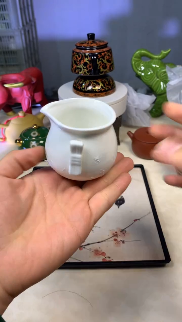 茶壶、盖碗、主人杯、客杯（轻轻微瑕介意勿拍