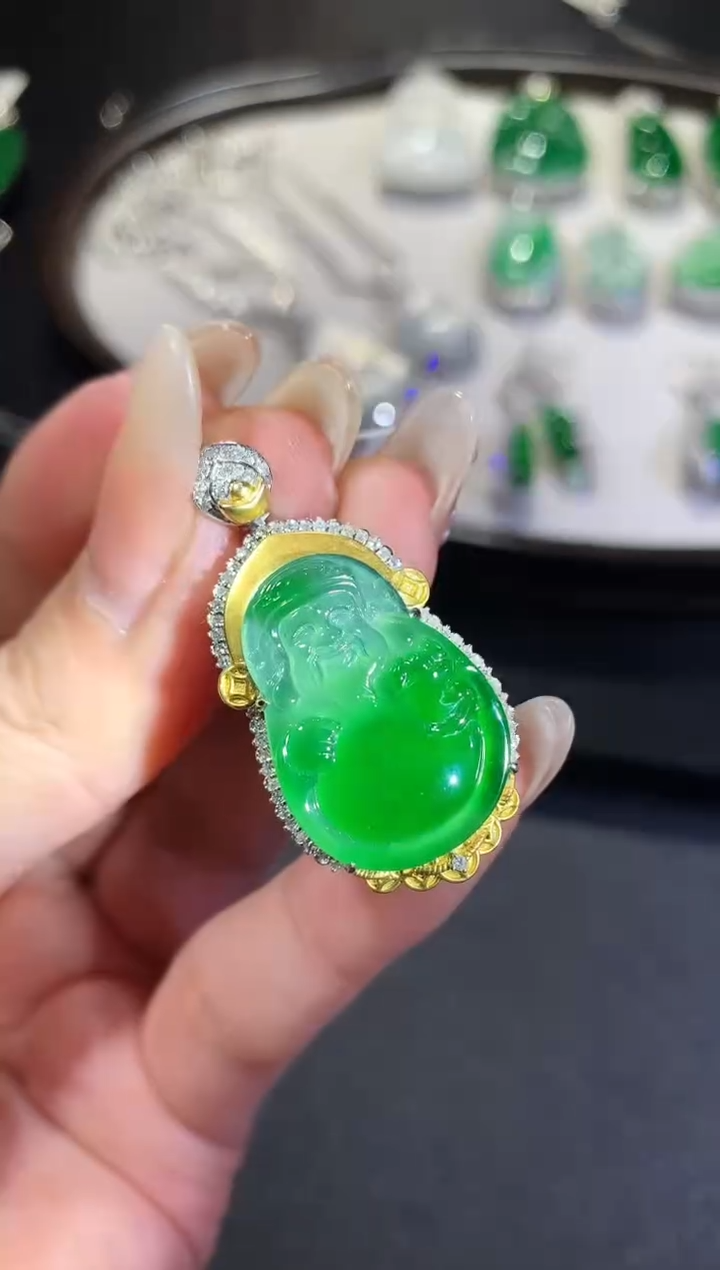 【闪购商品】翡翠吊坠(不含链)18K金镶嵌65-米爷