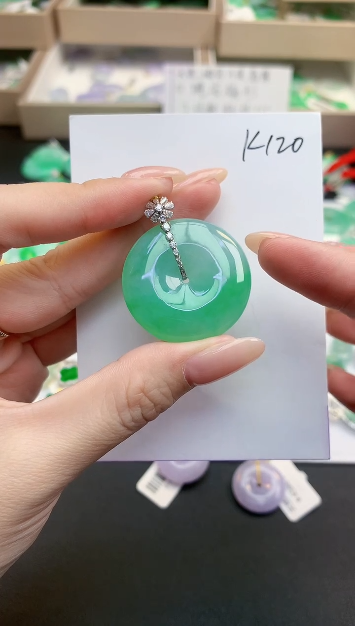 颈饰18K金镶嵌翡翠天然缅甸A货翡翠