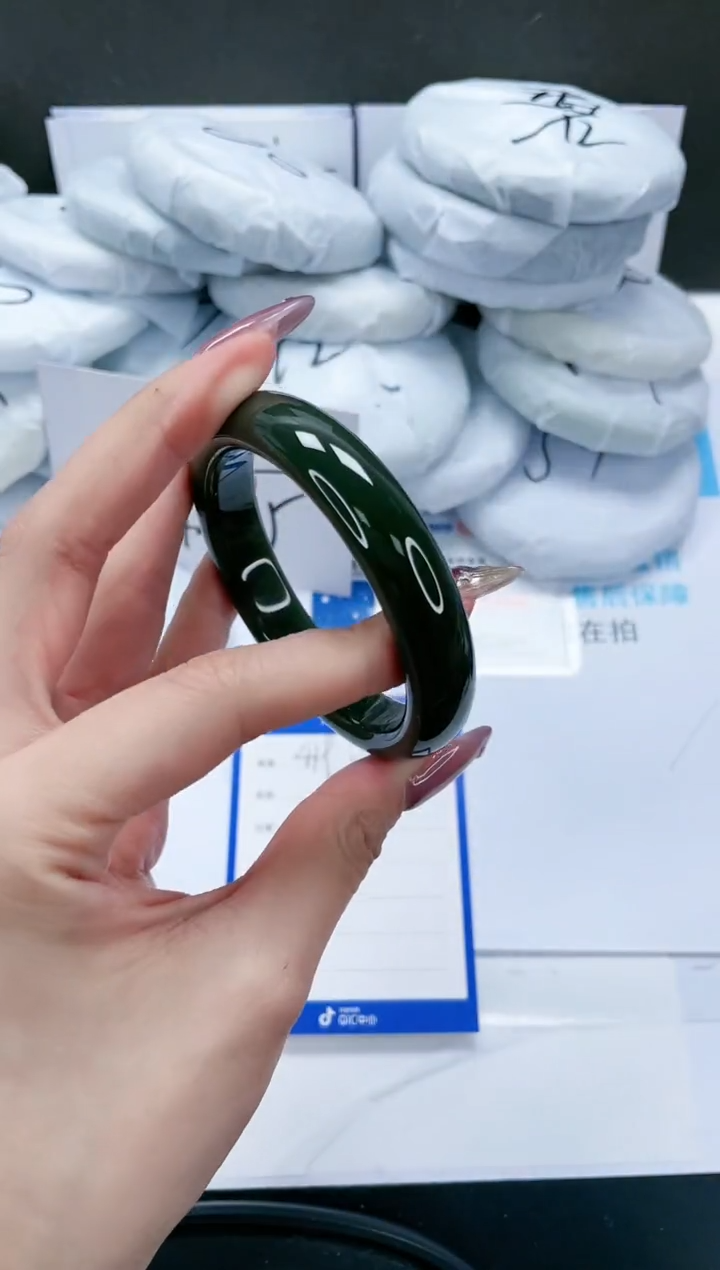 【闪购商品】和田玉手镯未镶嵌419-60.5