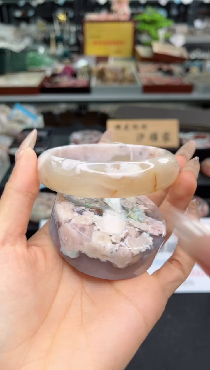 【闪购商品】石英质玉手镯未镶嵌63圈口（不退不换）1426486