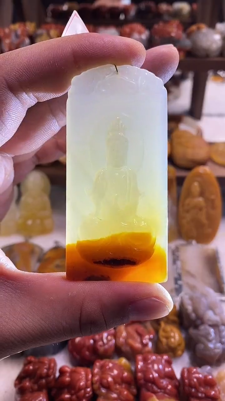 未镶嵌石英质玉（黄龙玉）吊坠(不含链)黄龙玉挂件