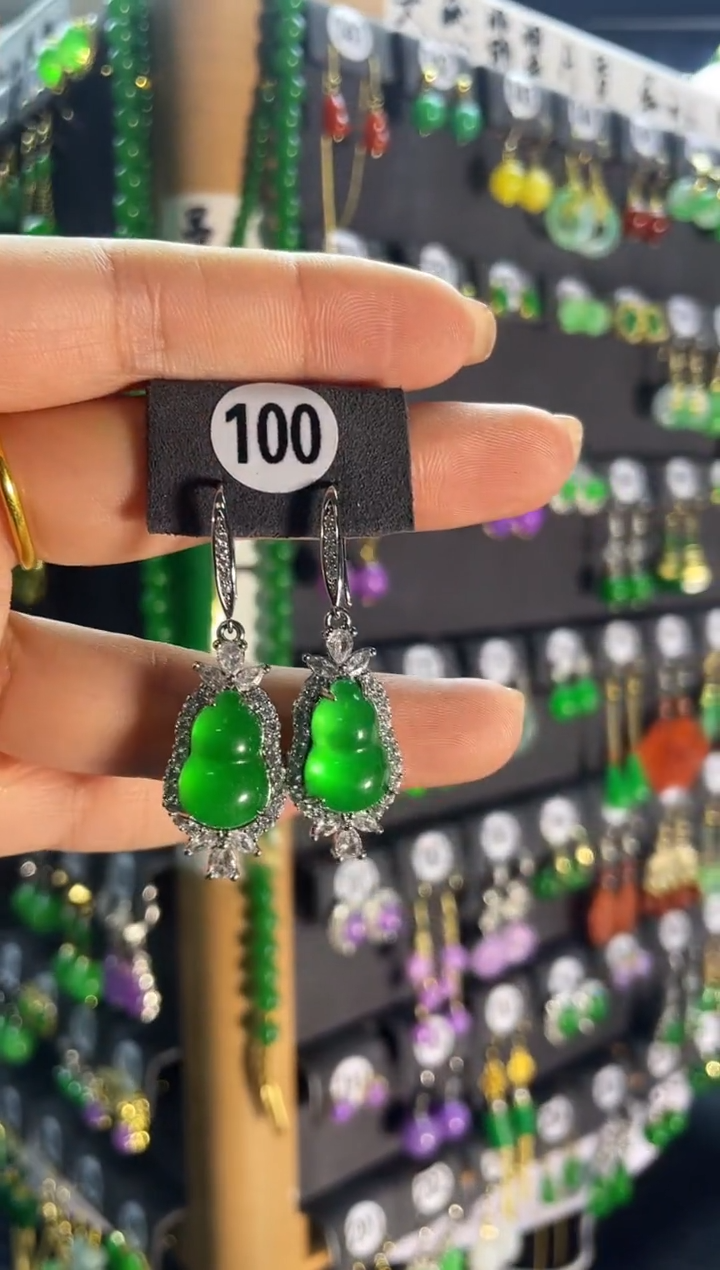 【闪购商品】翡翠耳饰银S925镶嵌100...