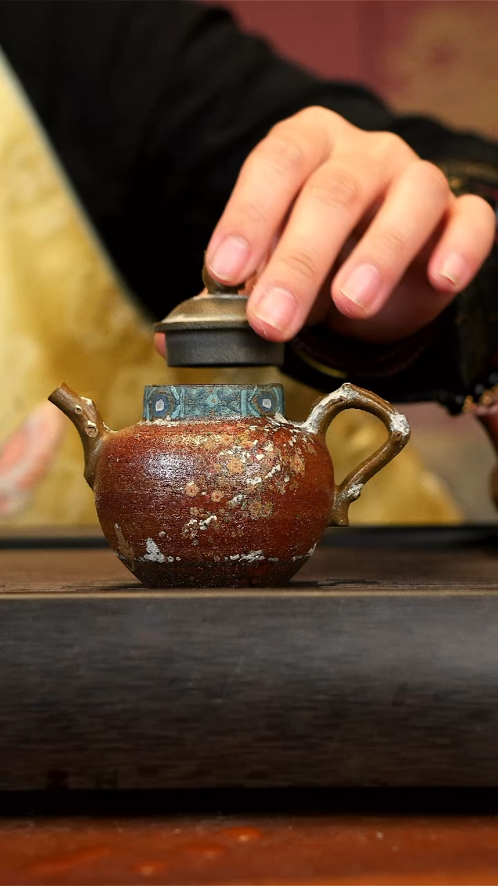 【闪购商品】紫砂茶壶故宫的冬 观羽柴烧