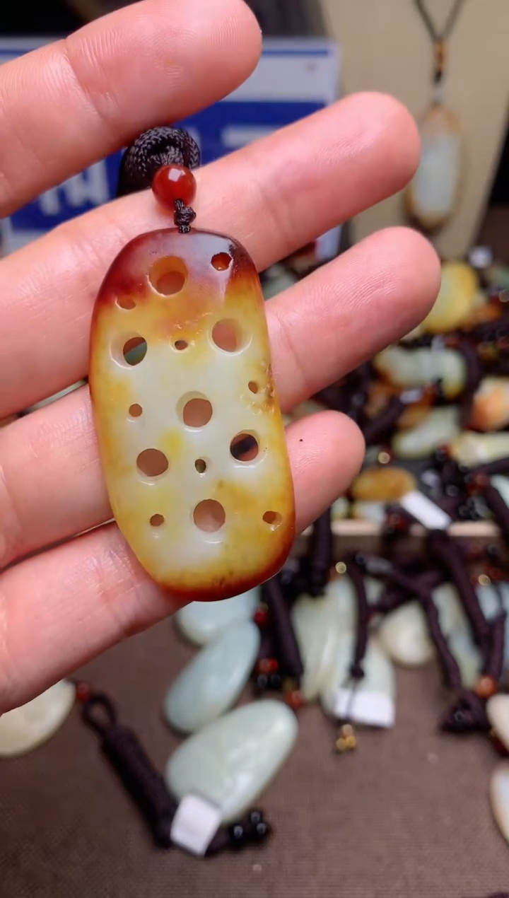 【闪购商品】和田玉颈饰未镶嵌1