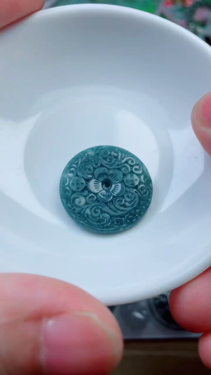 未镶嵌挂件翡翠1